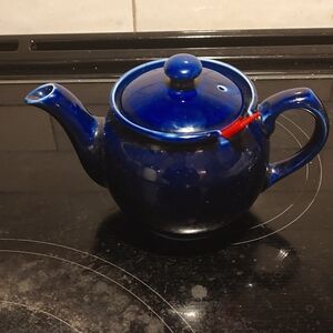 Genuine chatsford england 12oz teapot with nylon mesh strainer never used